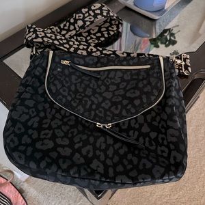 Stella & Dot Lady Boss Hobo